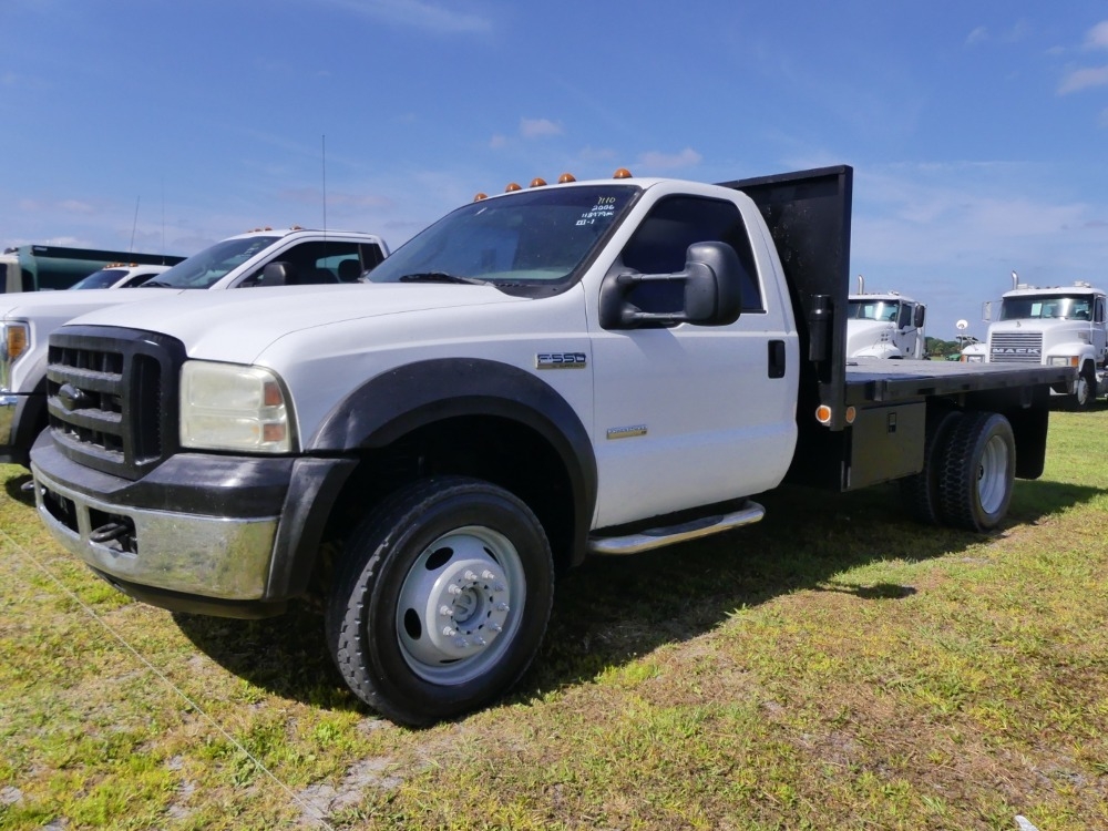 2006 Ford F-550 XL Super Duty (A44501)