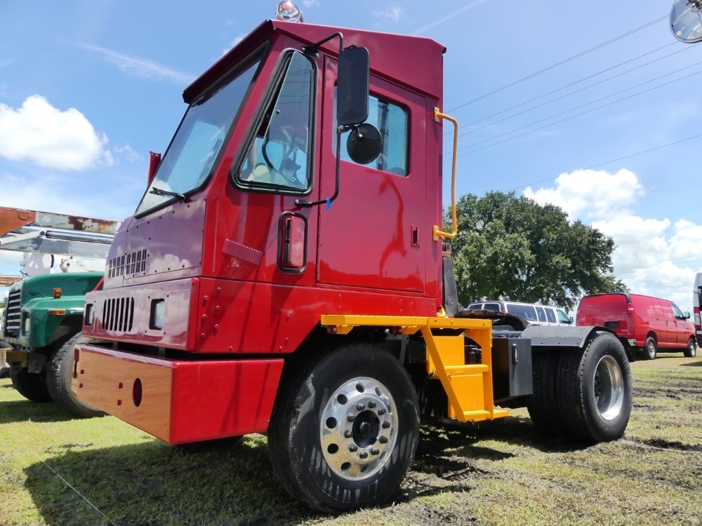 2003 Ottawa Spotter Truck (A50120)