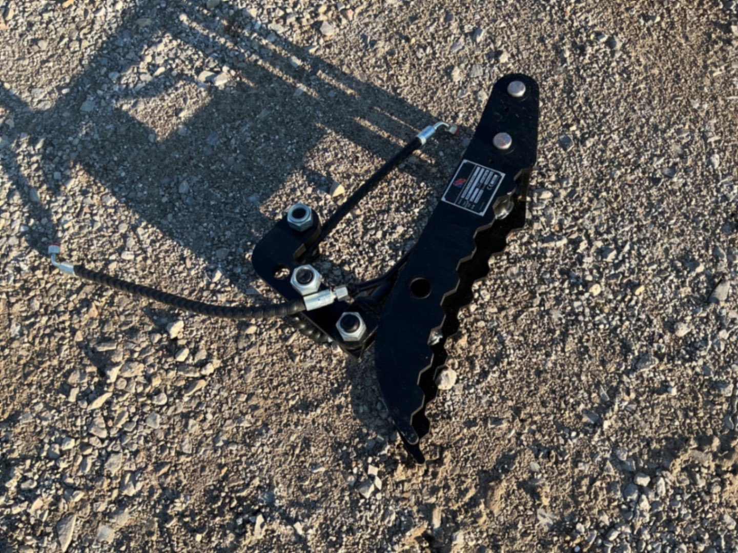 HYDRAULIC THUMB CLAMP FOR MINI EXCAVATOR (A58216)