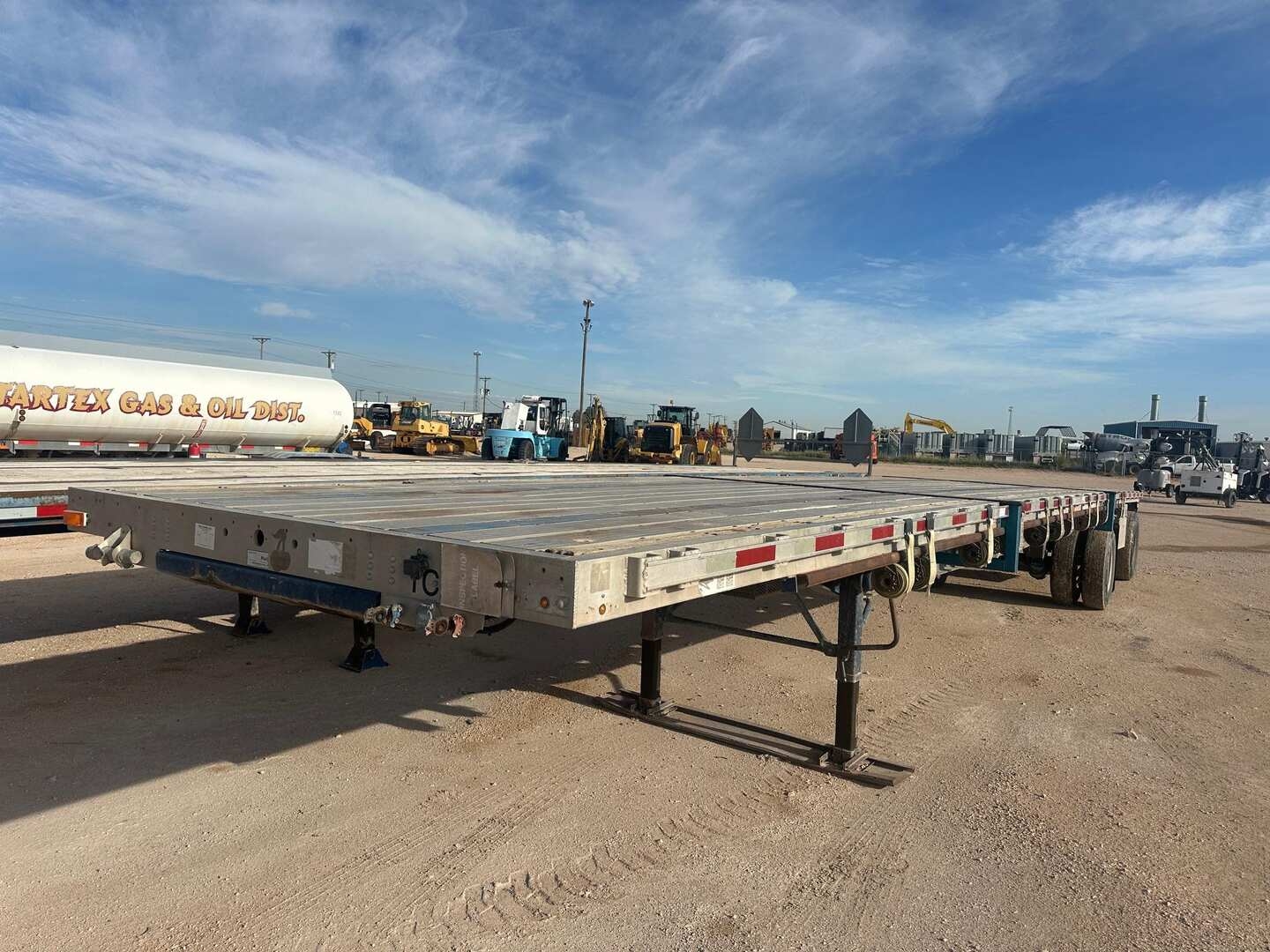 2005 TRANSCRAFT 48 X 102 FLATBED (A52472)