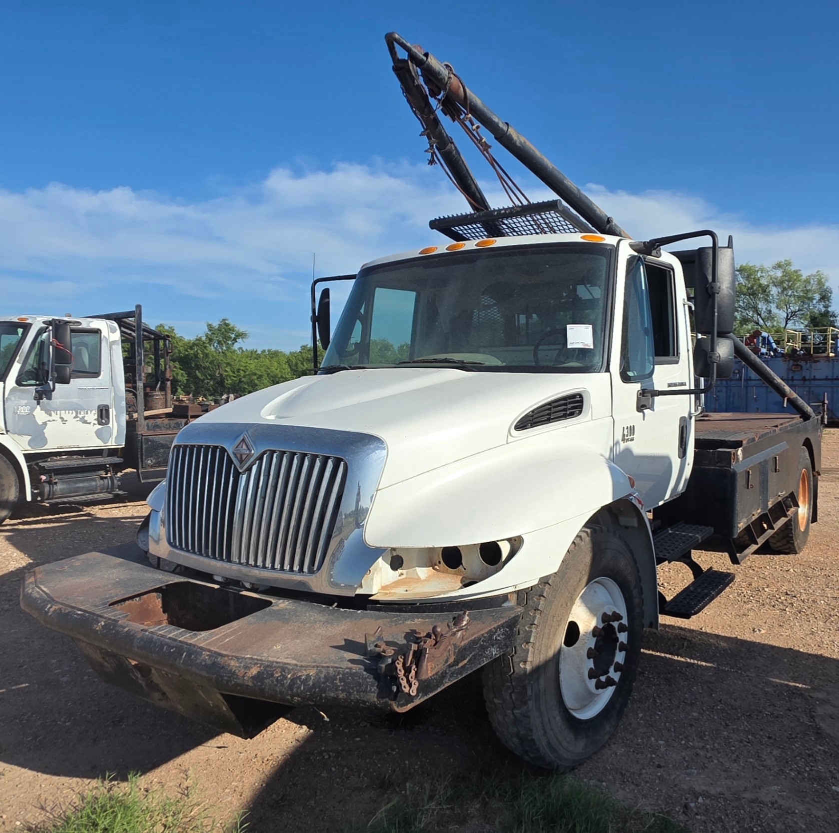 2005 INTERNATIONAL DURASTAR 4300 (INOPERABLE) (A48992)