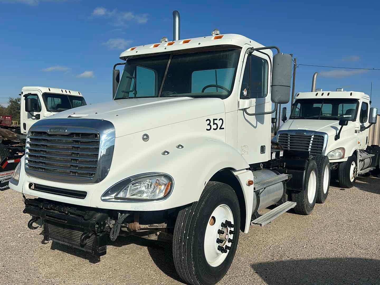 2006 FREIGHTLINER COLUMBIA 120 (A55745)