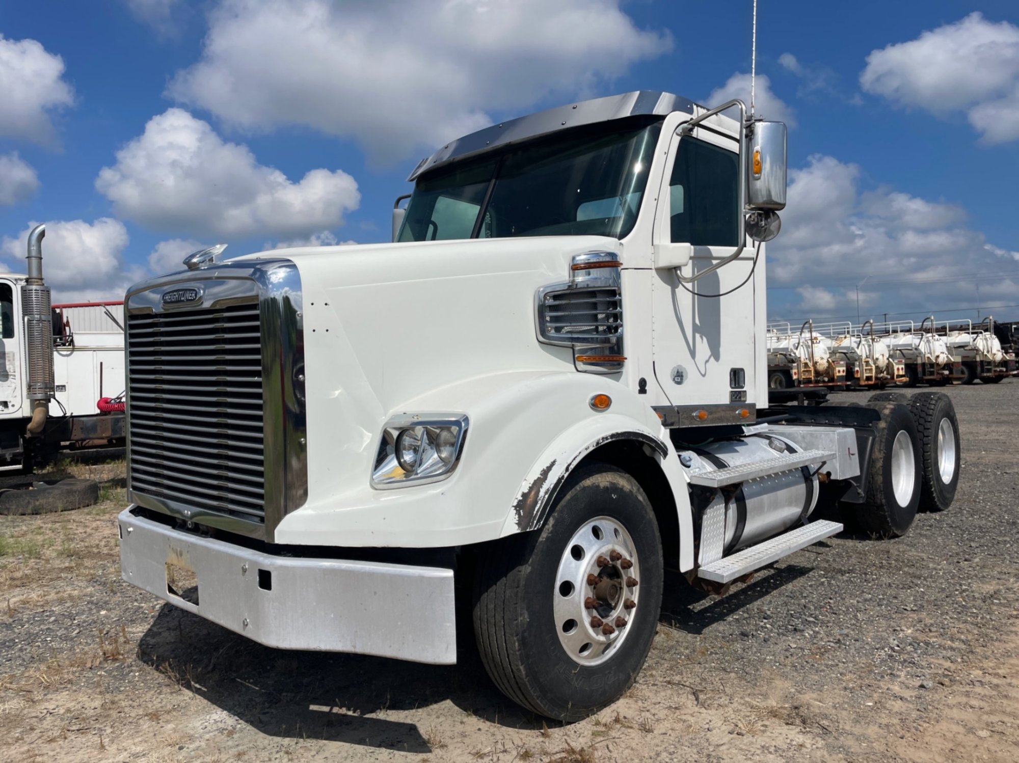 2014 FREIGHTLINER CORONADO (A47001)