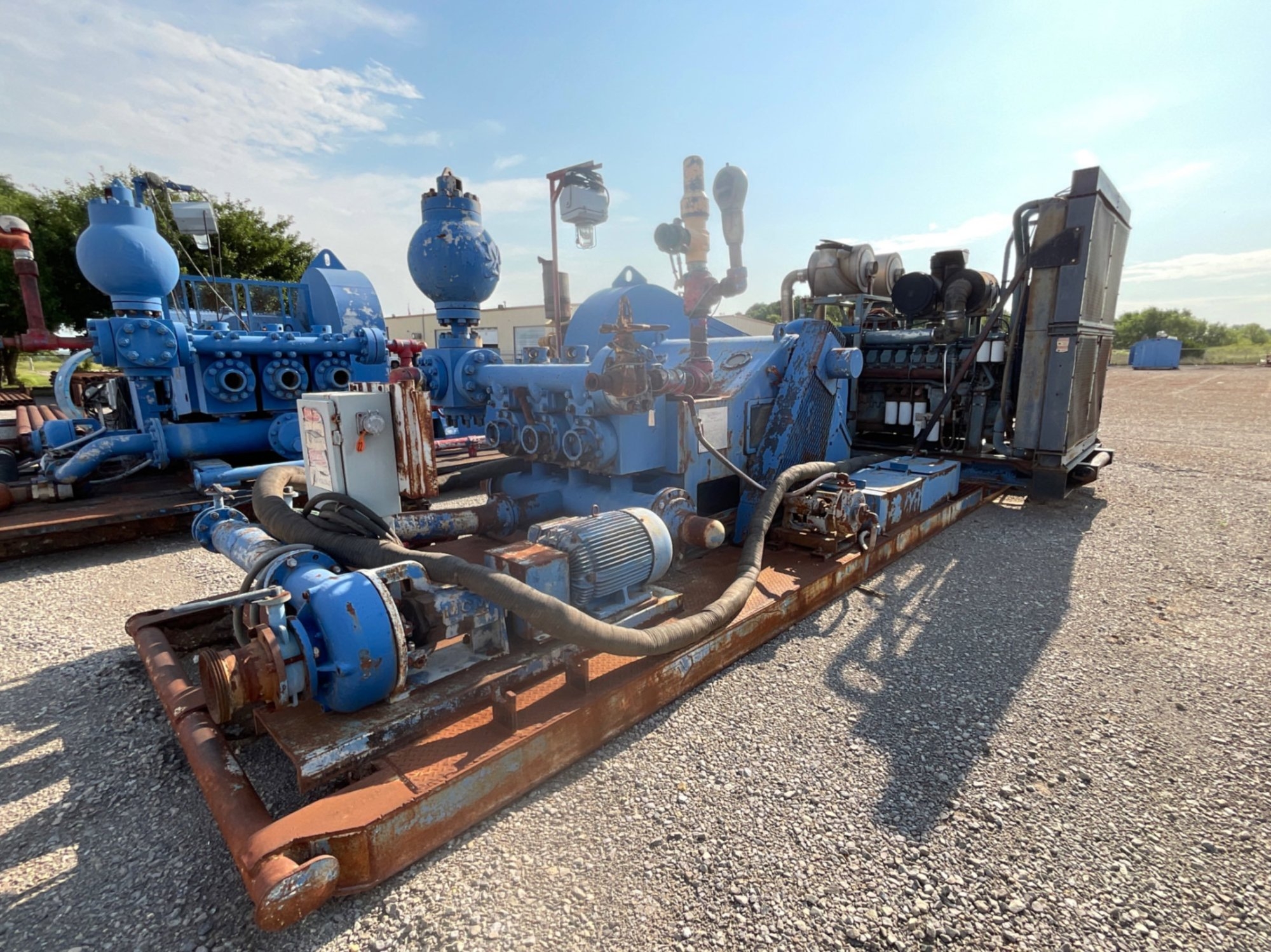 2007 MD-8 TRIPLEX PUMP POWERED BY 1050HP MTU ENGINE (A50854)