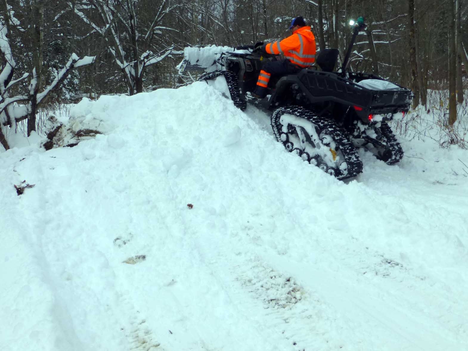 6x6plows211.jpg
