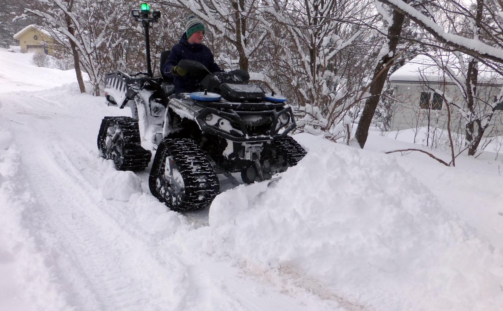 6x6plows233.jpg