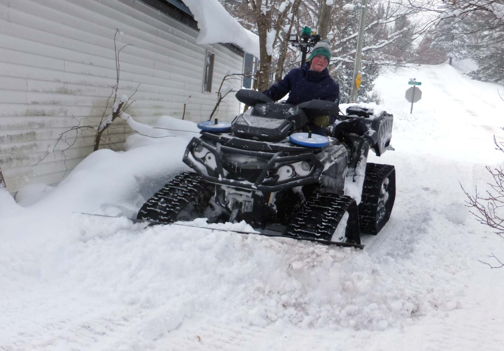 6x6plows70242.jpg
