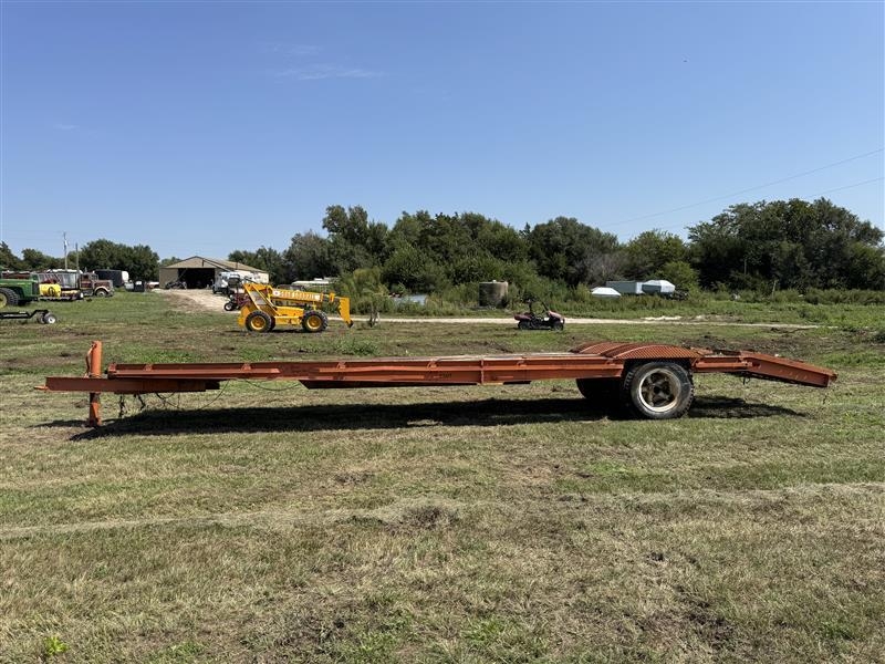 33ft Dovetail Flatbed Trailer (A56435)