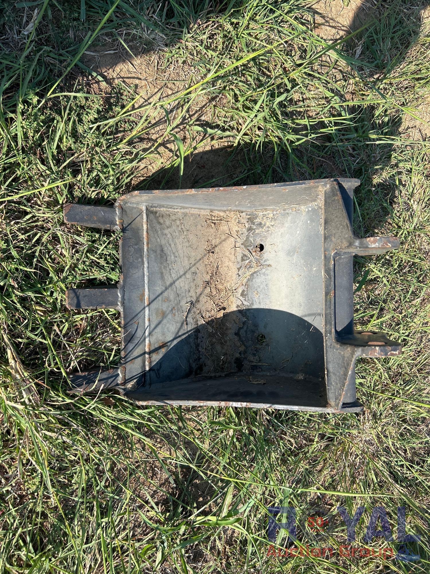 12 in Small Excavator Bucket (A52377)