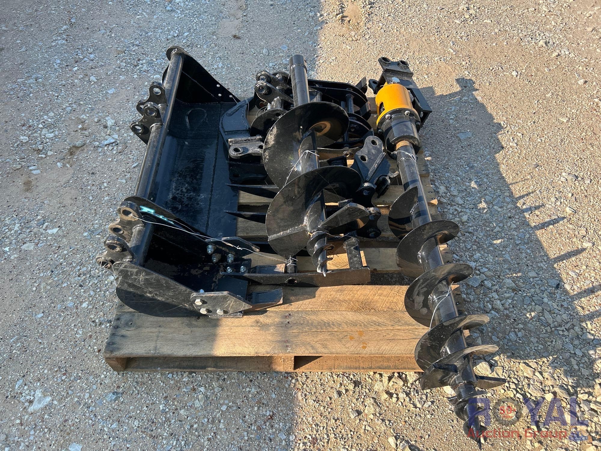 Pallet of Attachments (A52377)