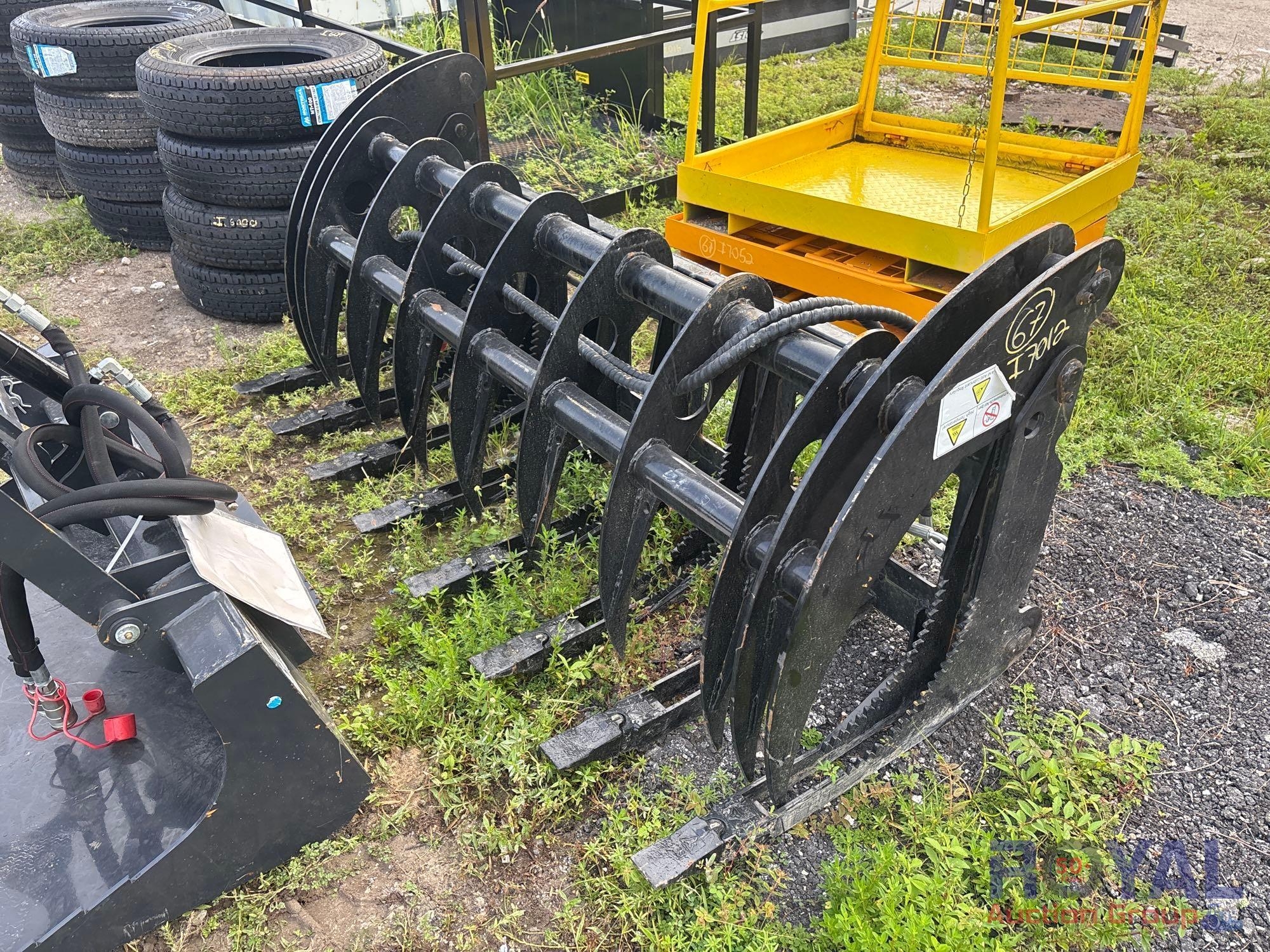 2025 Future 72in Log Grapple Skid Steer Attachment (A55787)