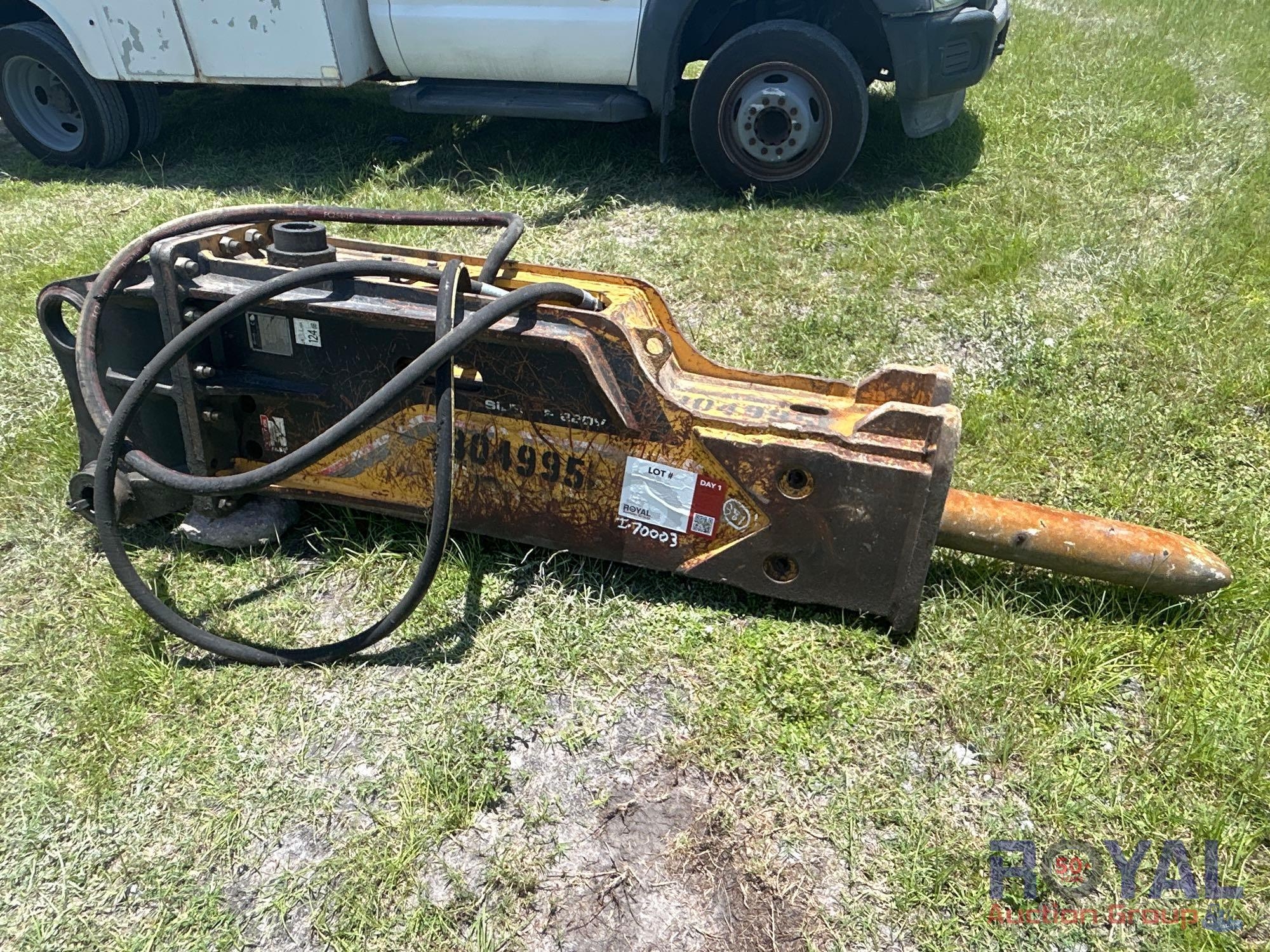 2018 DandA 220V Hydraulic Breaker Excavator Attachment (A51691)