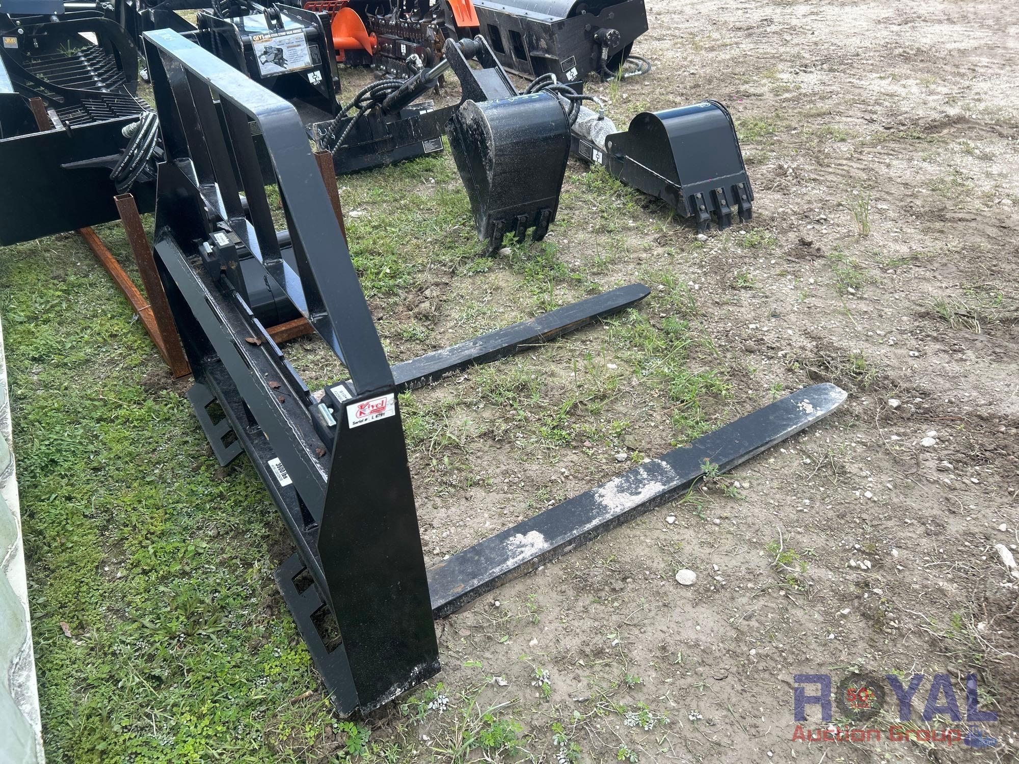 Kivel 48'' pallet fork attachment, 3500# capacity (A53421)