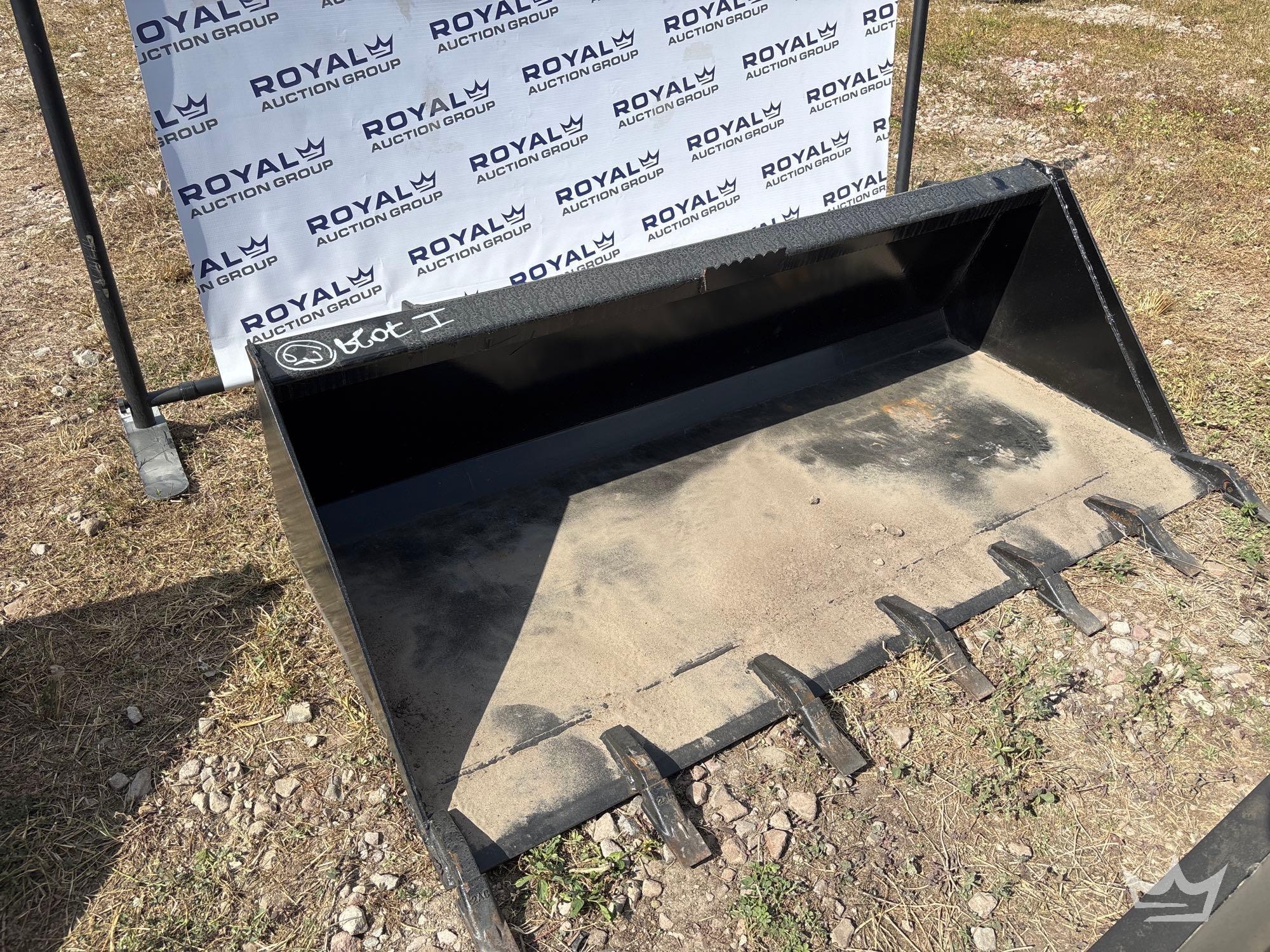 66'' SKID STEER BUCKET (A56857)