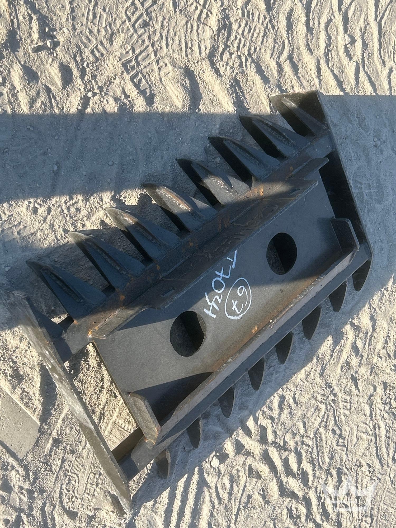 Root Rake Attachment (A56857)