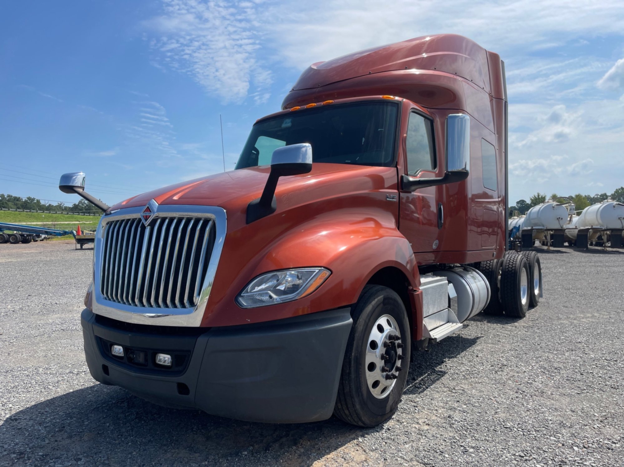 2018 INTERNATIONAL LT625 SLEEPER TRUCK (INOPERABLE) (A52472)