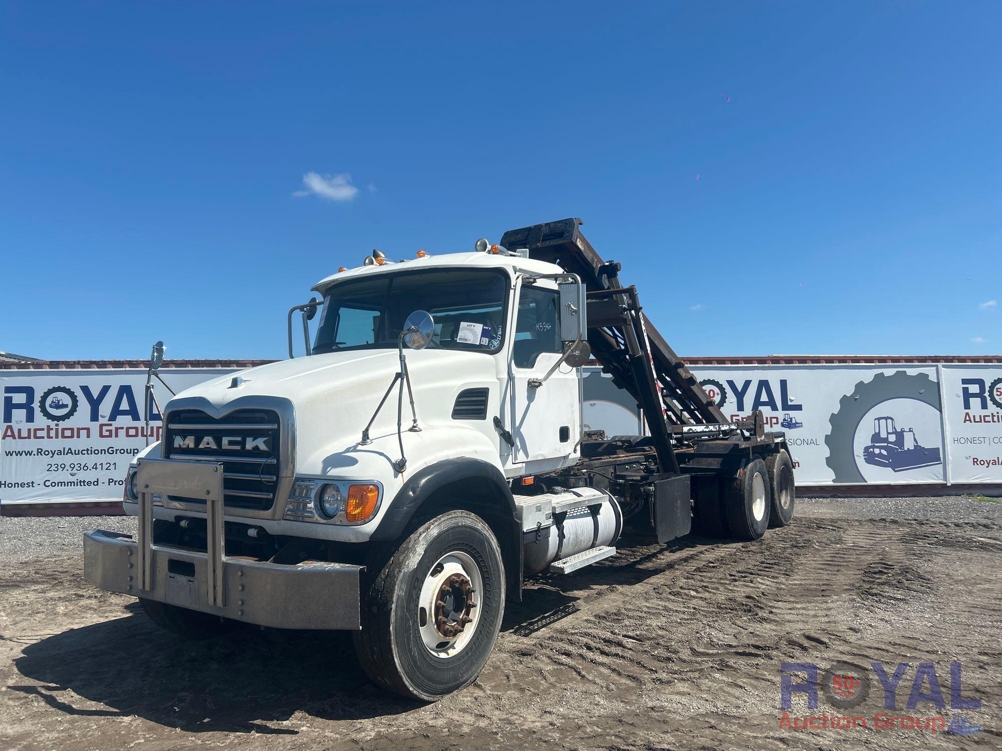 2005 Mack CV713 Granite T/A Roll-Off Truck (A50323)
