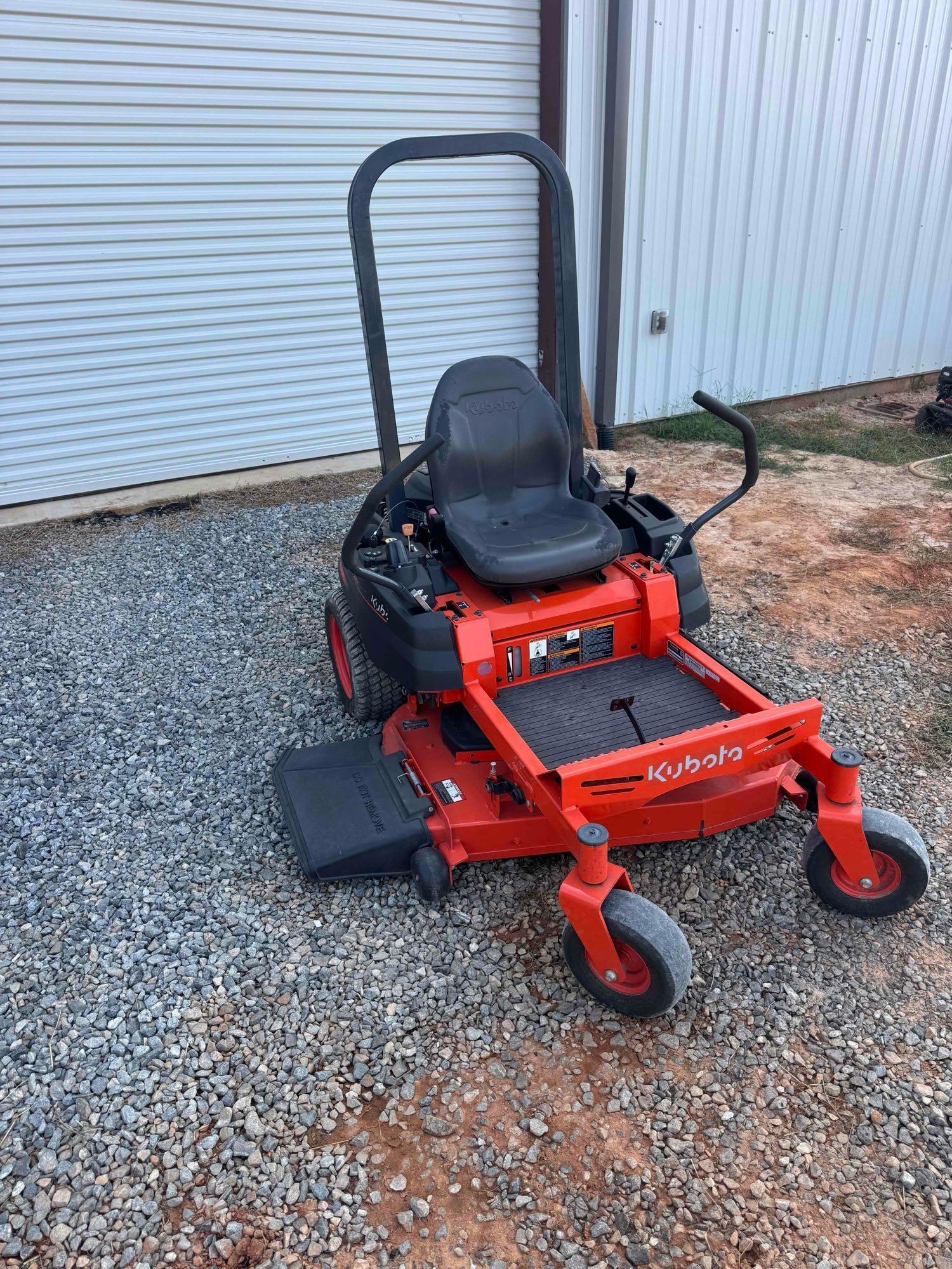 Kubota Z231 Zero Turn Lawn Mower (A54865)