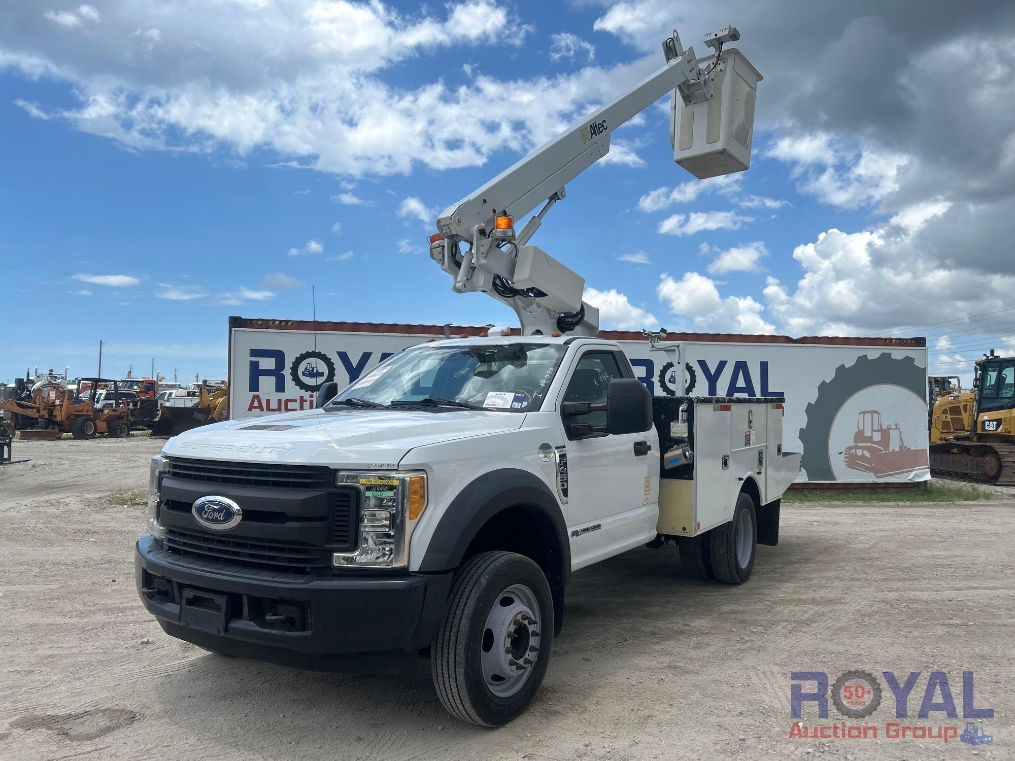 2017 Ford F-450 Altec AT200A 36ft Bucket Truck (A50323)