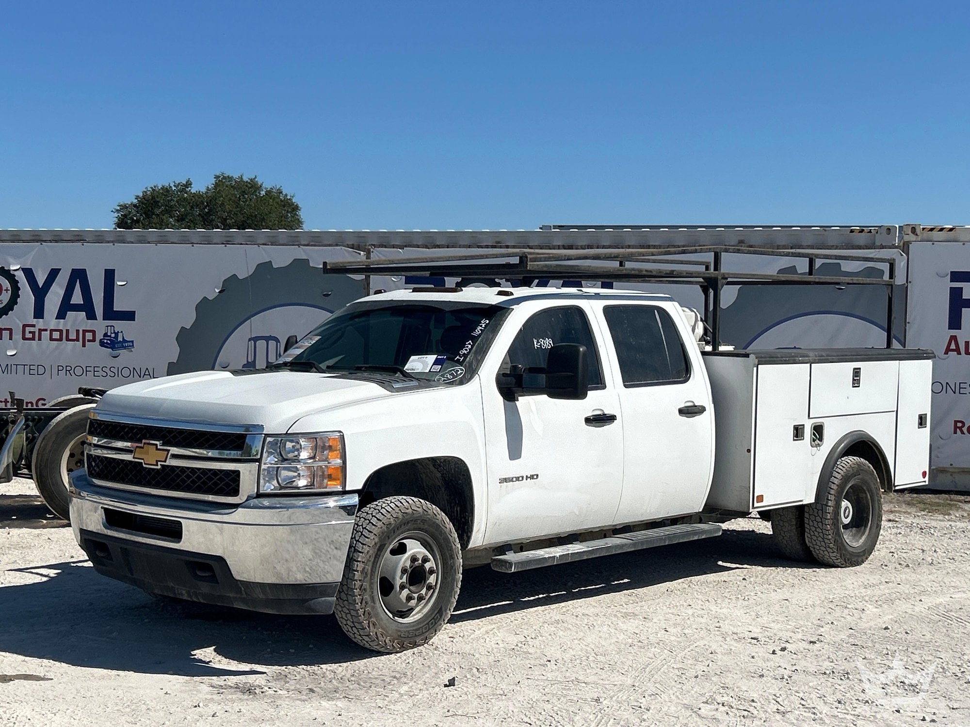 2014 Chevrolet Silverado 3500 HD Reading Service Truck (A55852)