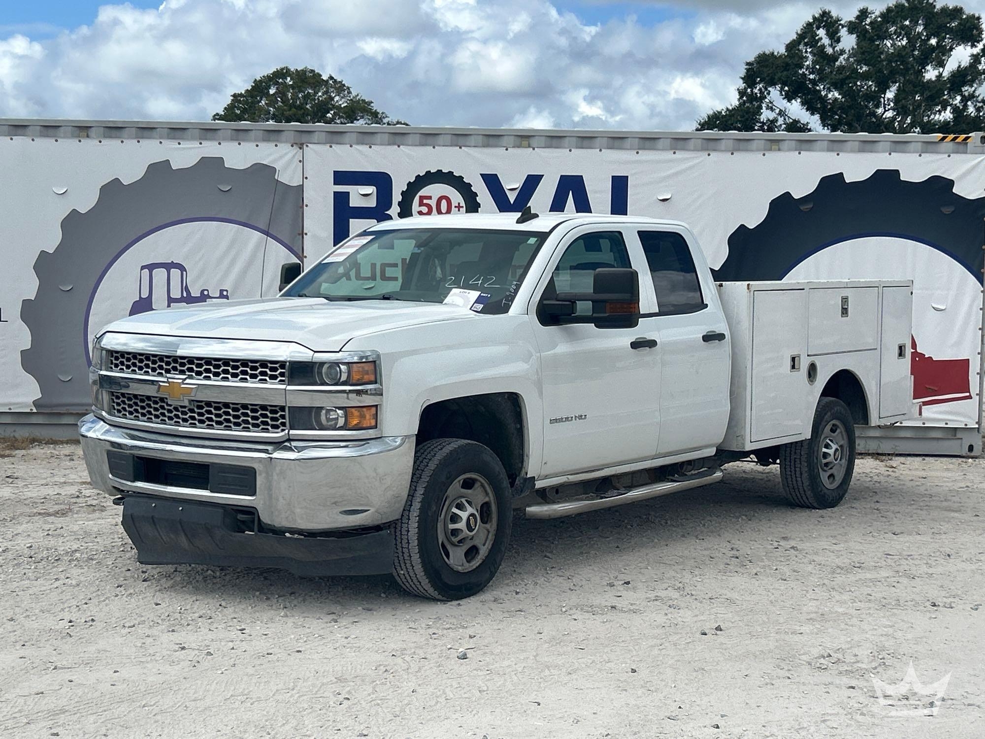 2019 Chevrolet Silverado 2500 4x4 Warner Service Truck (A55852)