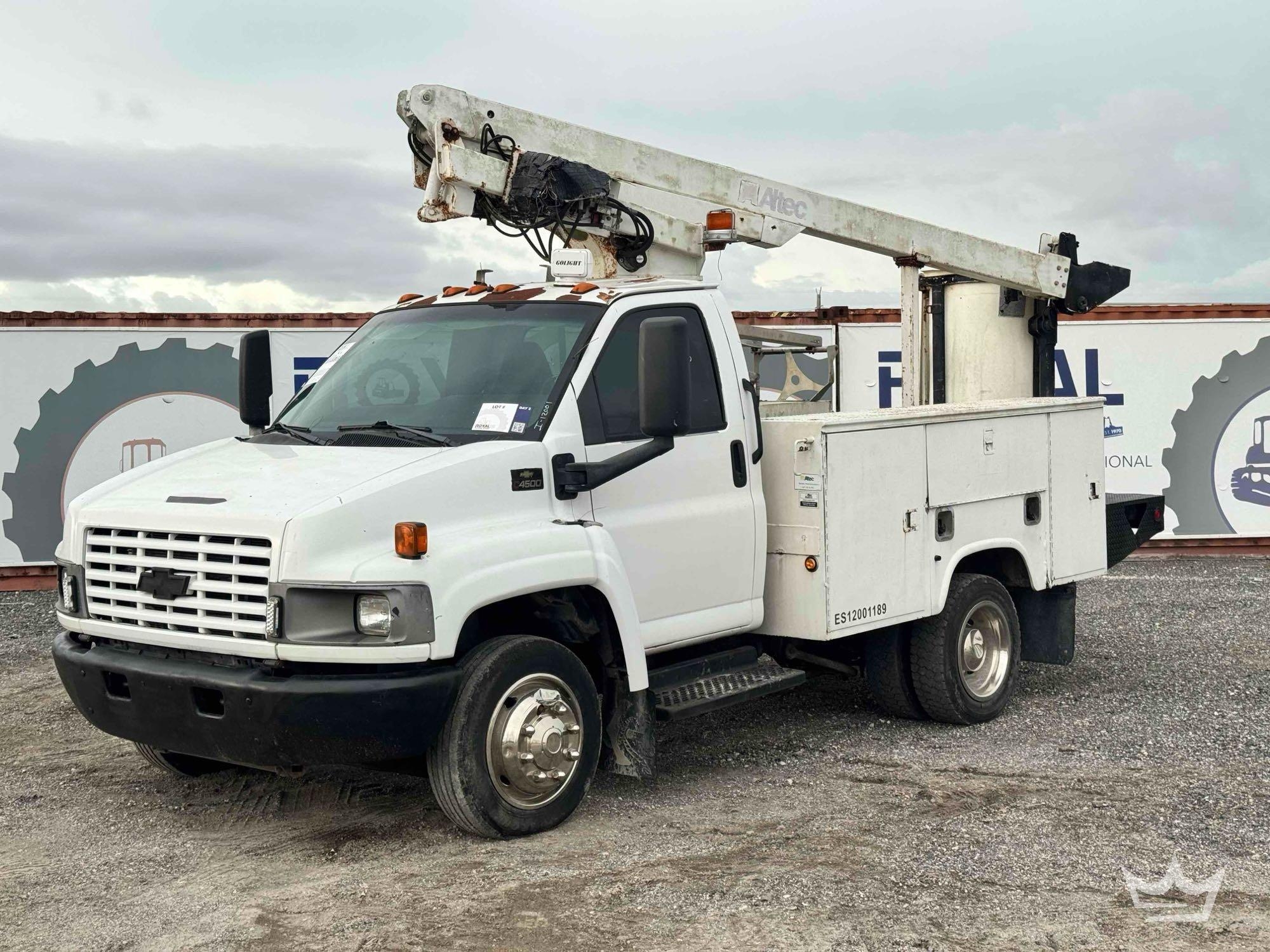 2005 Chevrolet C4500 Altec Bucket Truck (A56858)