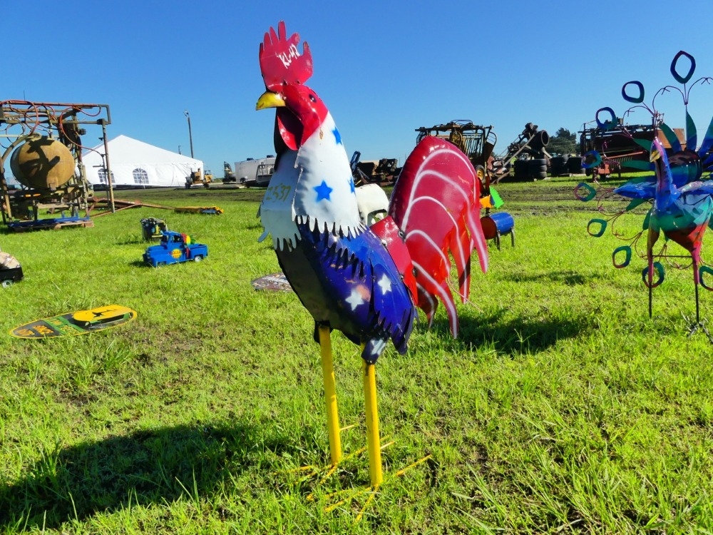 Chicken Statue (A53316)
