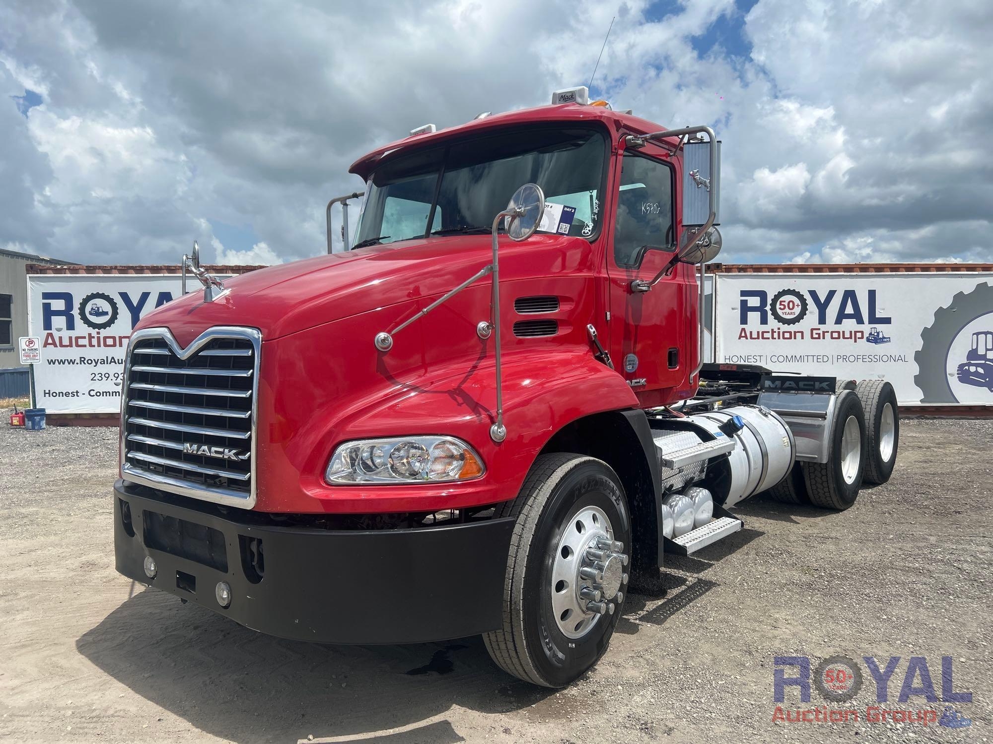 2016 Mack CXU613 T/A Wet Kit Day Cab Truck Tractor (A50323)