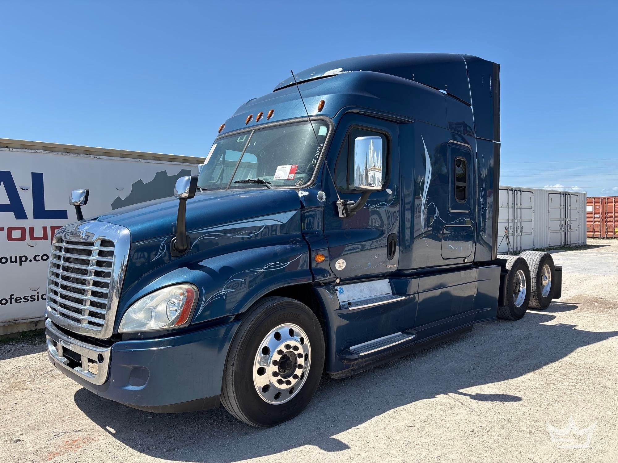 2017 Freightliner Cascadia 125 T/A Sleeper Cab Truck Tractor (A56858)