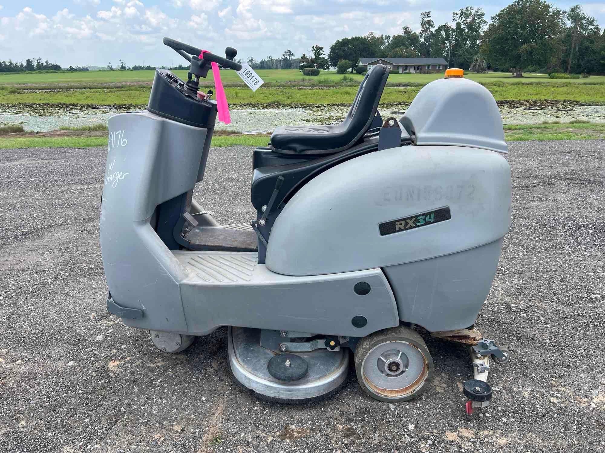 2021 ONYX RX34 ELECTRIC SWEEPER (A51406)