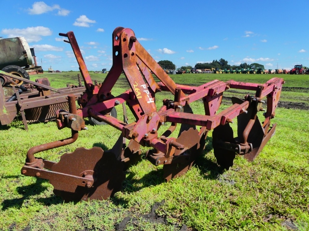 3-Bottom Mold Board Plow (A53316)