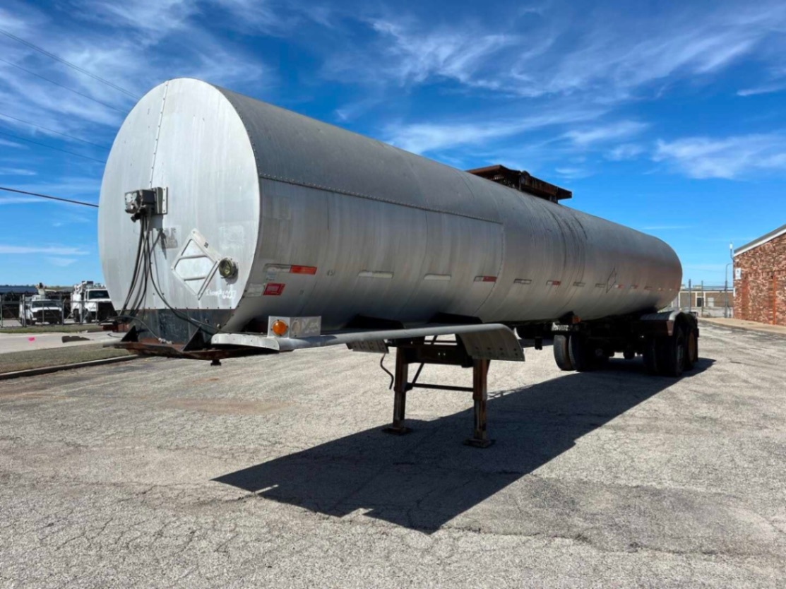 1986 VIM TACK TANKER TRAILER (A58214)