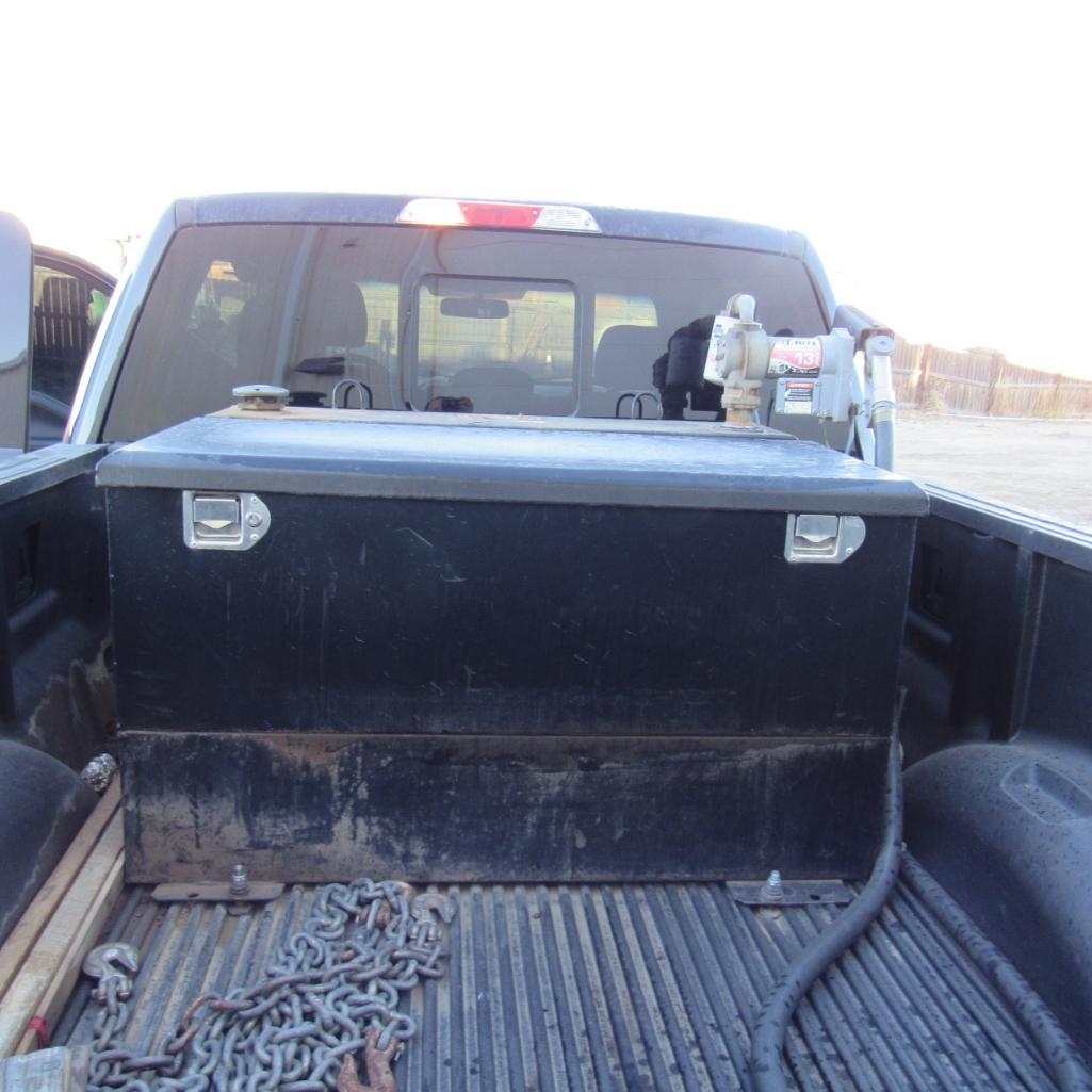 LOT: Fill-Rite Pump, Fuel Transfer Tank, Tool Box (A59076)