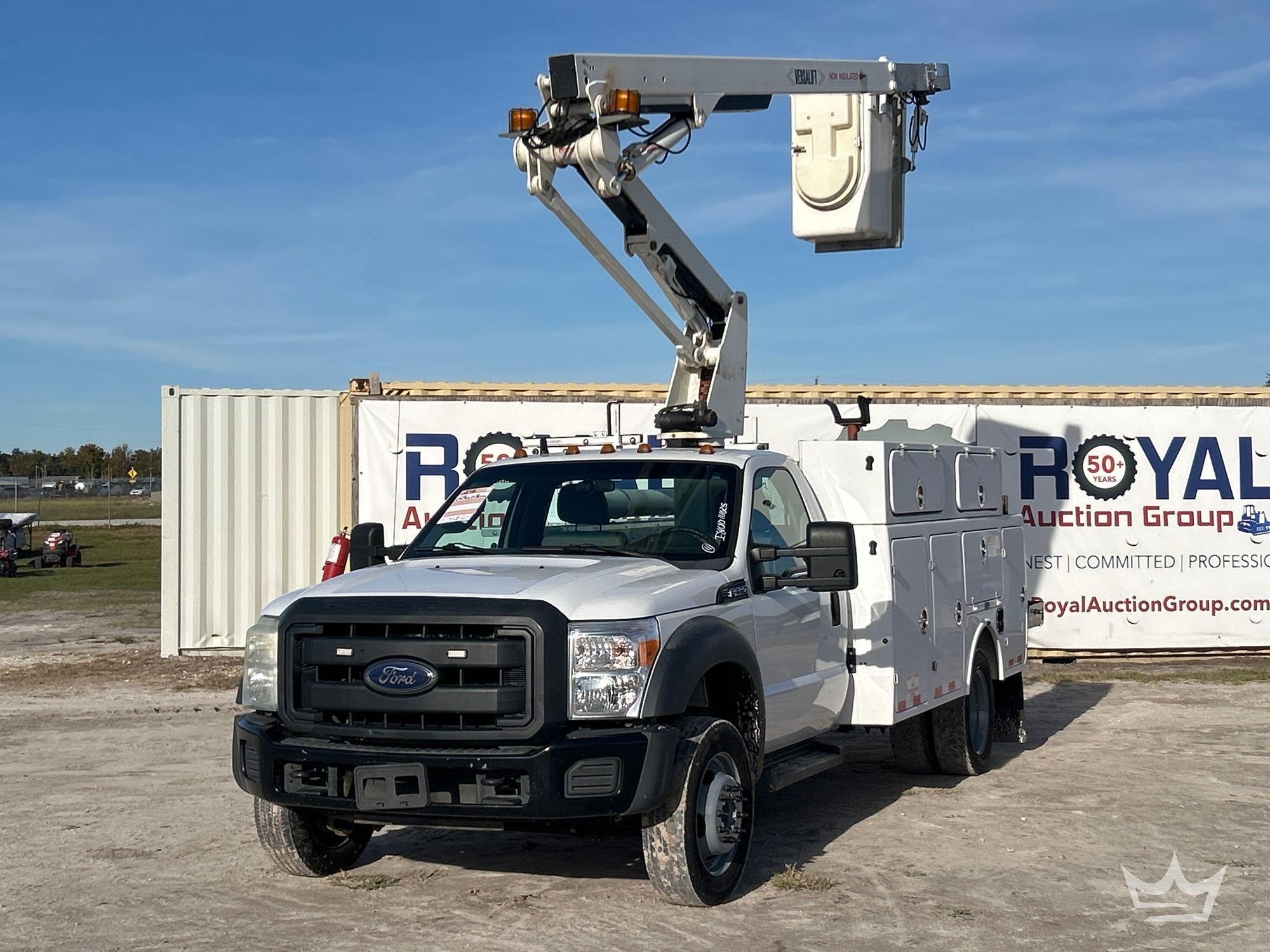 2016 Ford F-450 Versalift Bucket Truck (A55852)
