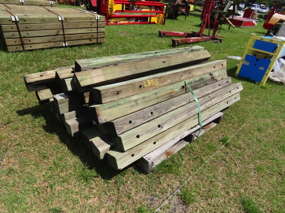 Wood Fence Posts (A50121)