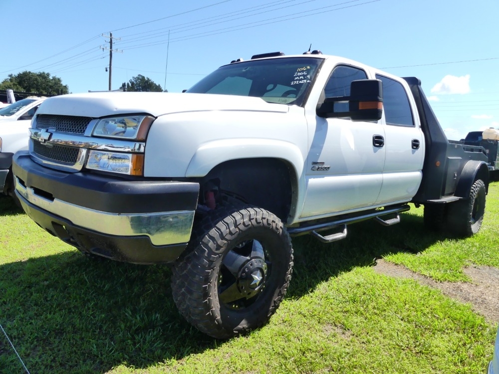 2005 Chevrolet 3500 (A50120)
