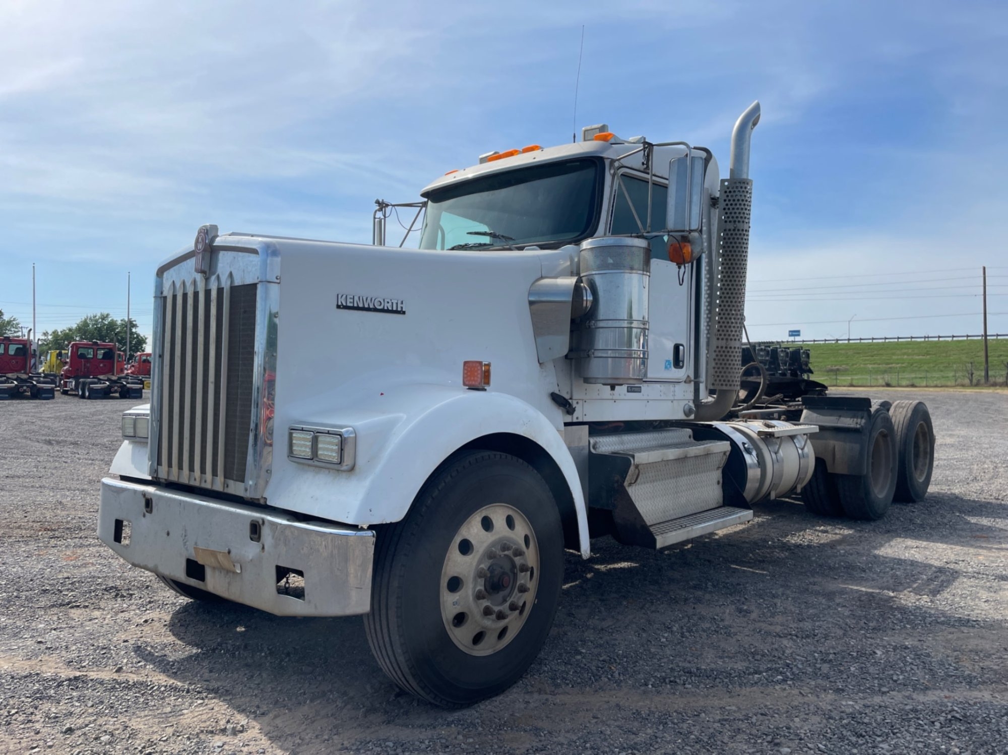 2019 KEN  W900 (A47001)
