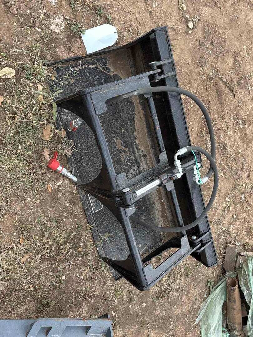 SKID STEER GRAPPLE BUCKET (A58214)