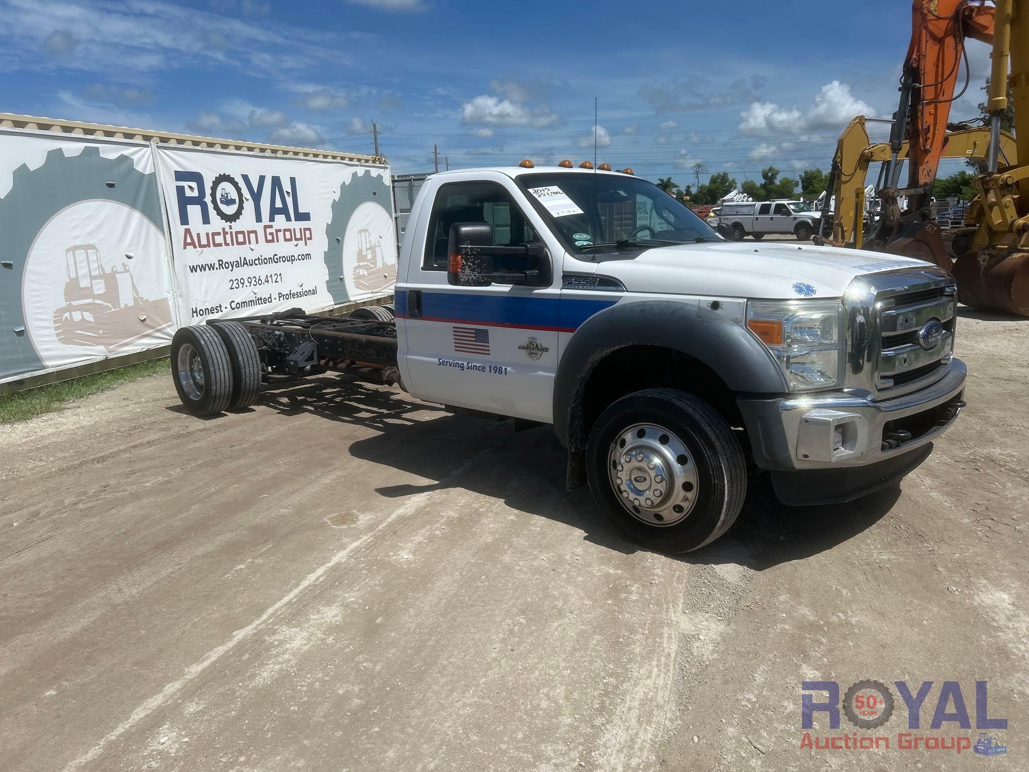 2015 Ford F-550 Chassis Truck (A50323)