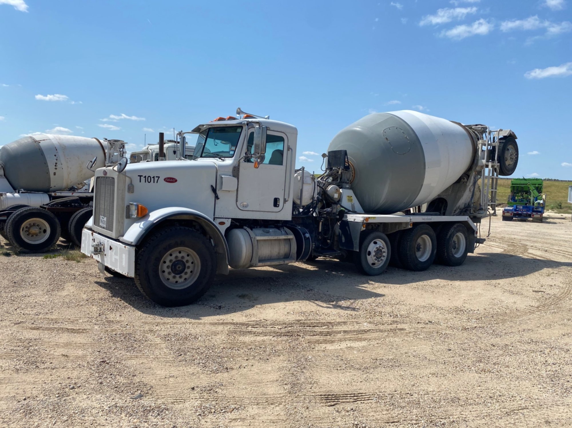 2015 PETERBILT 365 (A52472)