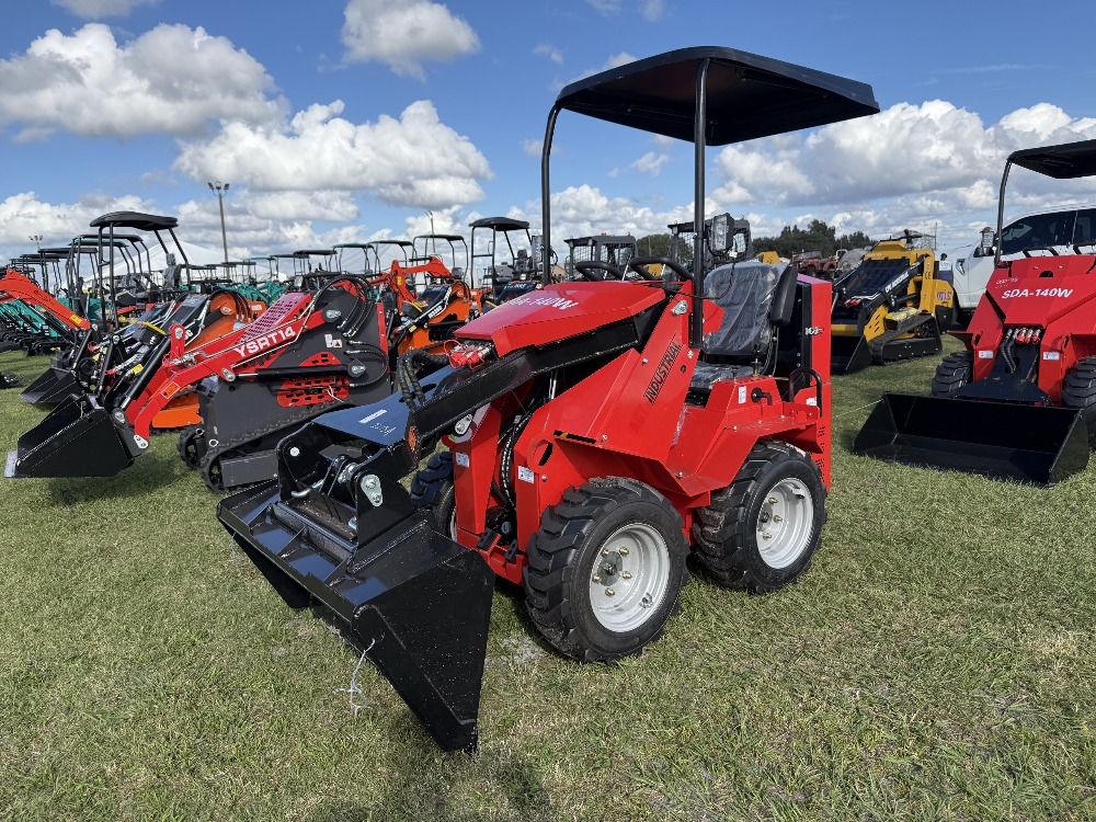 AGT Industrial SDA-140W Mini Skid Steer (A57149)
