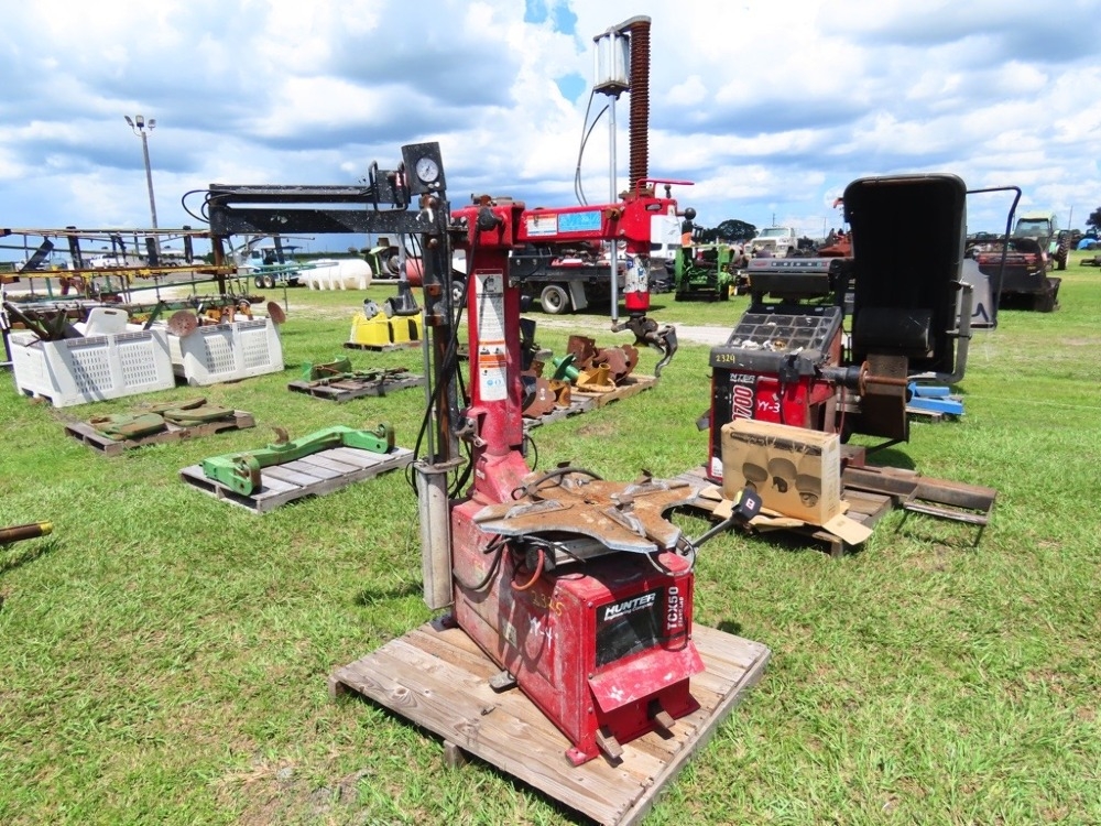 Hunter TCX50 Tire Changer (A50121)