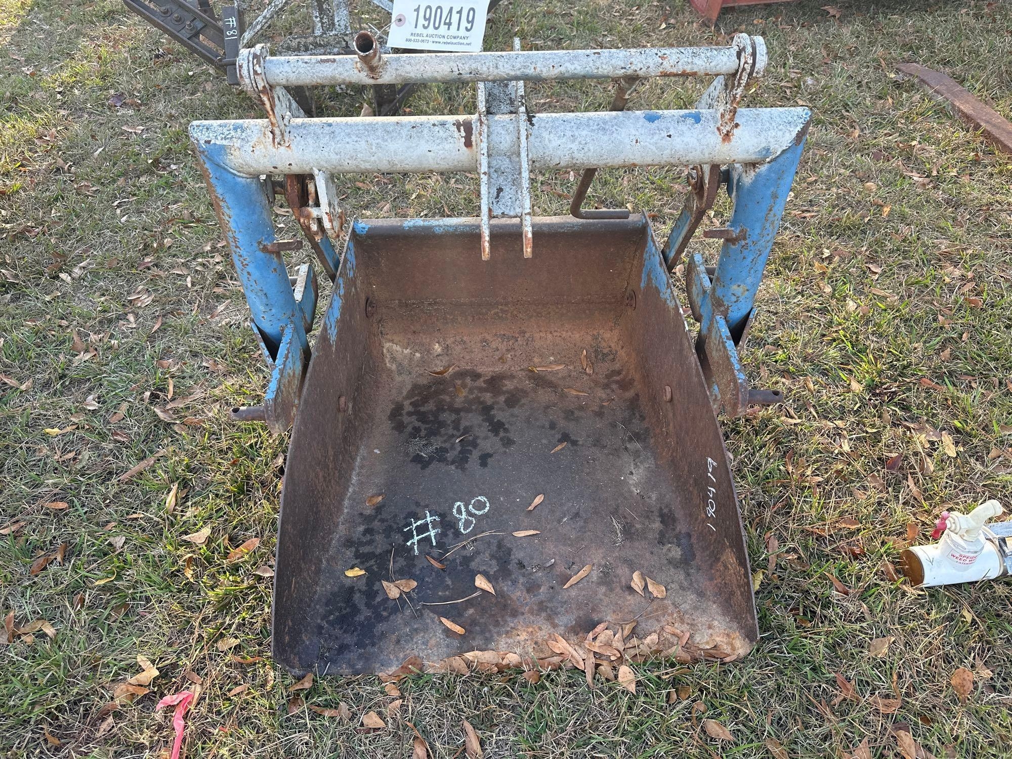 FORD 3PT. REVERSABLE SCOOP PAN (A52708)