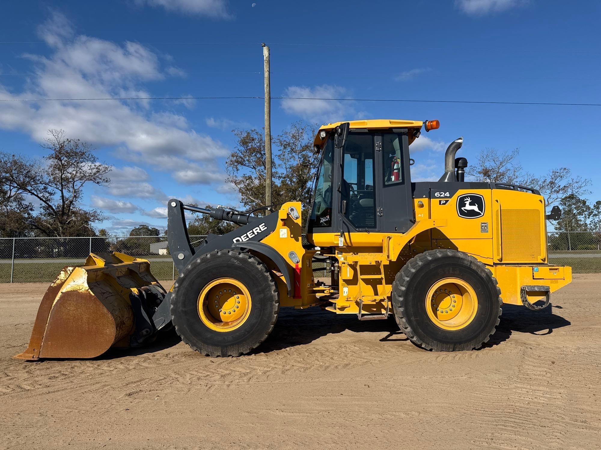 2022 JOHN DEERE 624P WHEEL LOADER (A52709)
