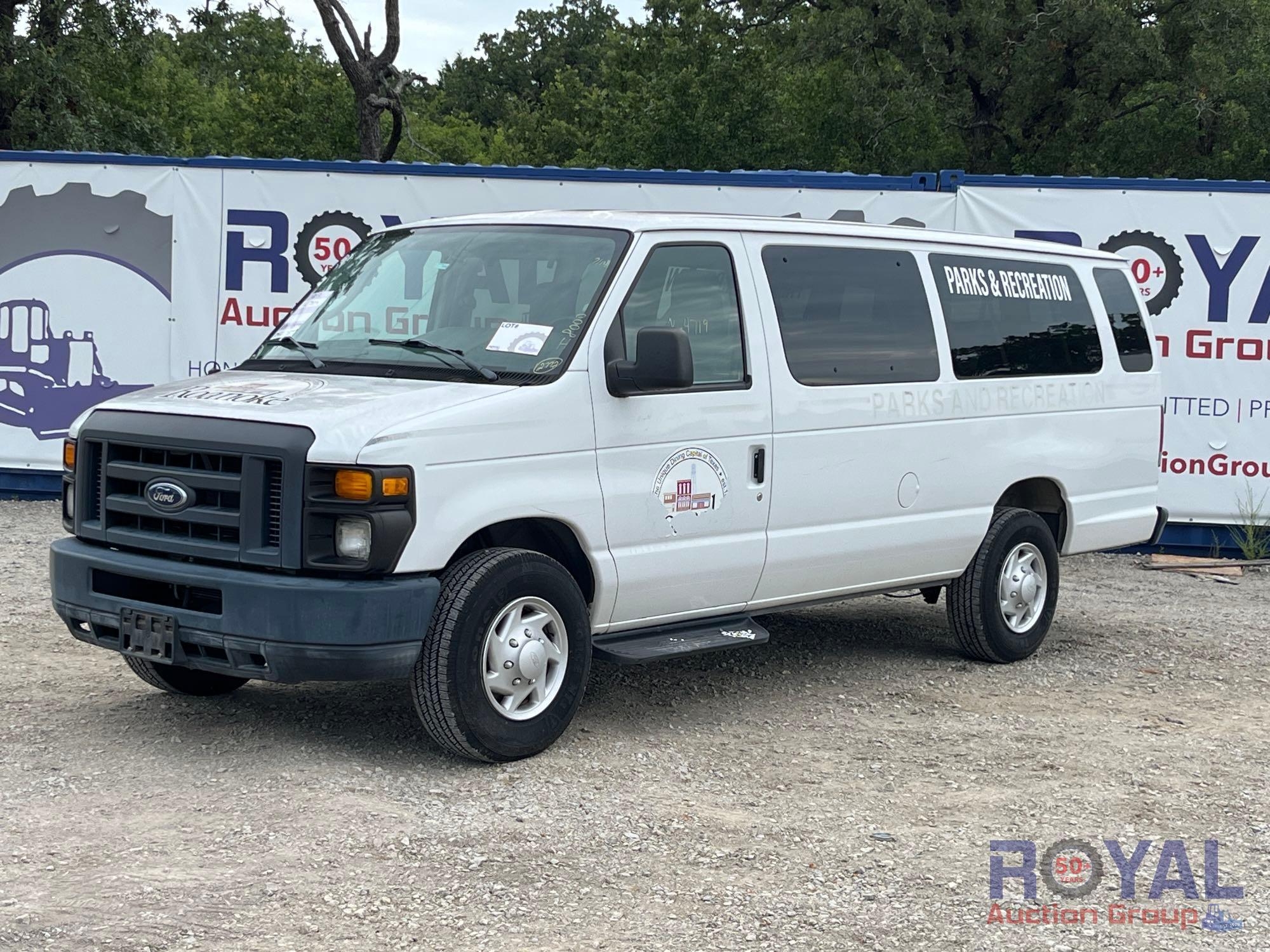 2013 Ford Econoline E350 Passenger Van (A49461)