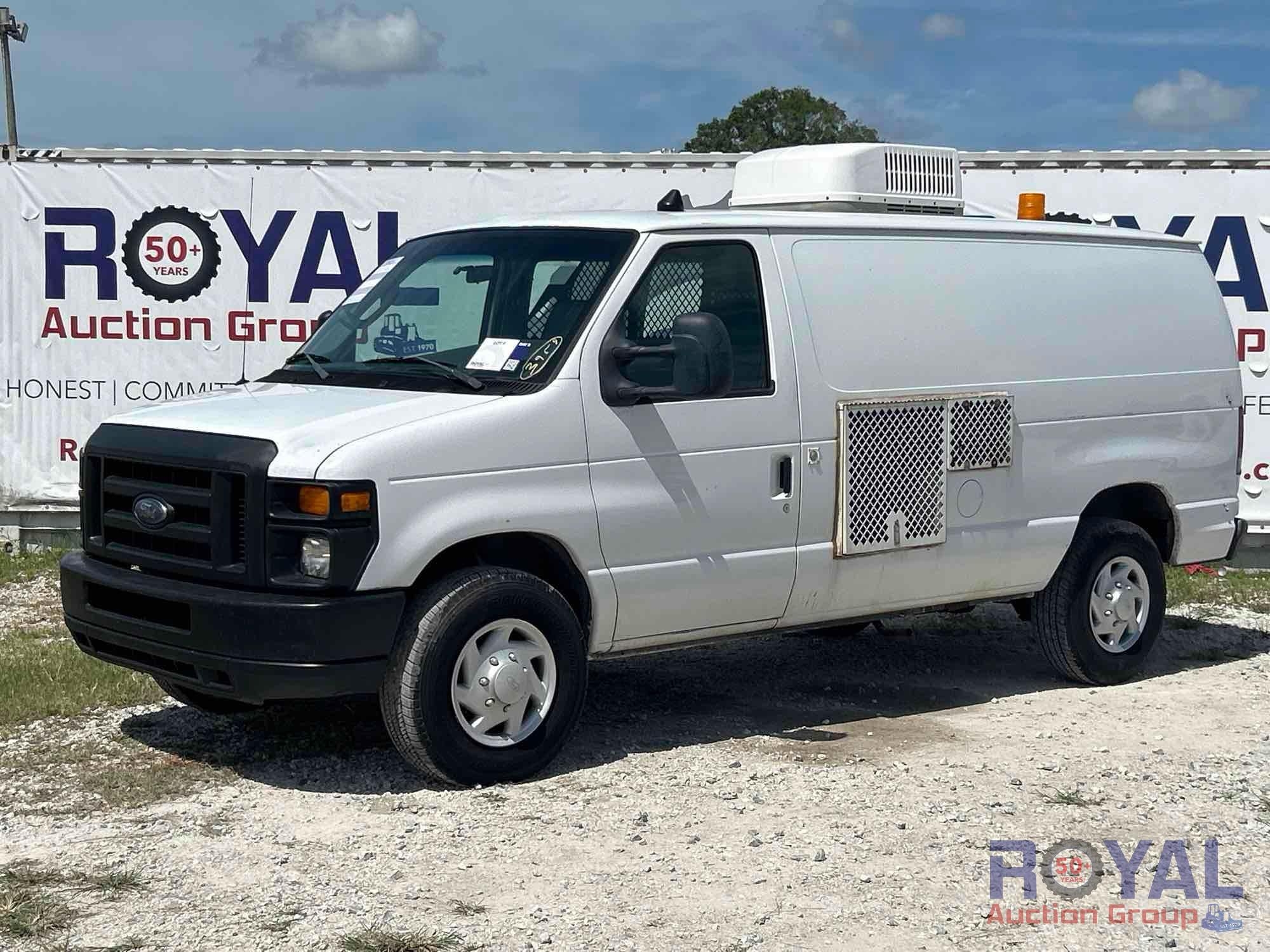 2008 Ford E-350 Cargo Van (A51692)