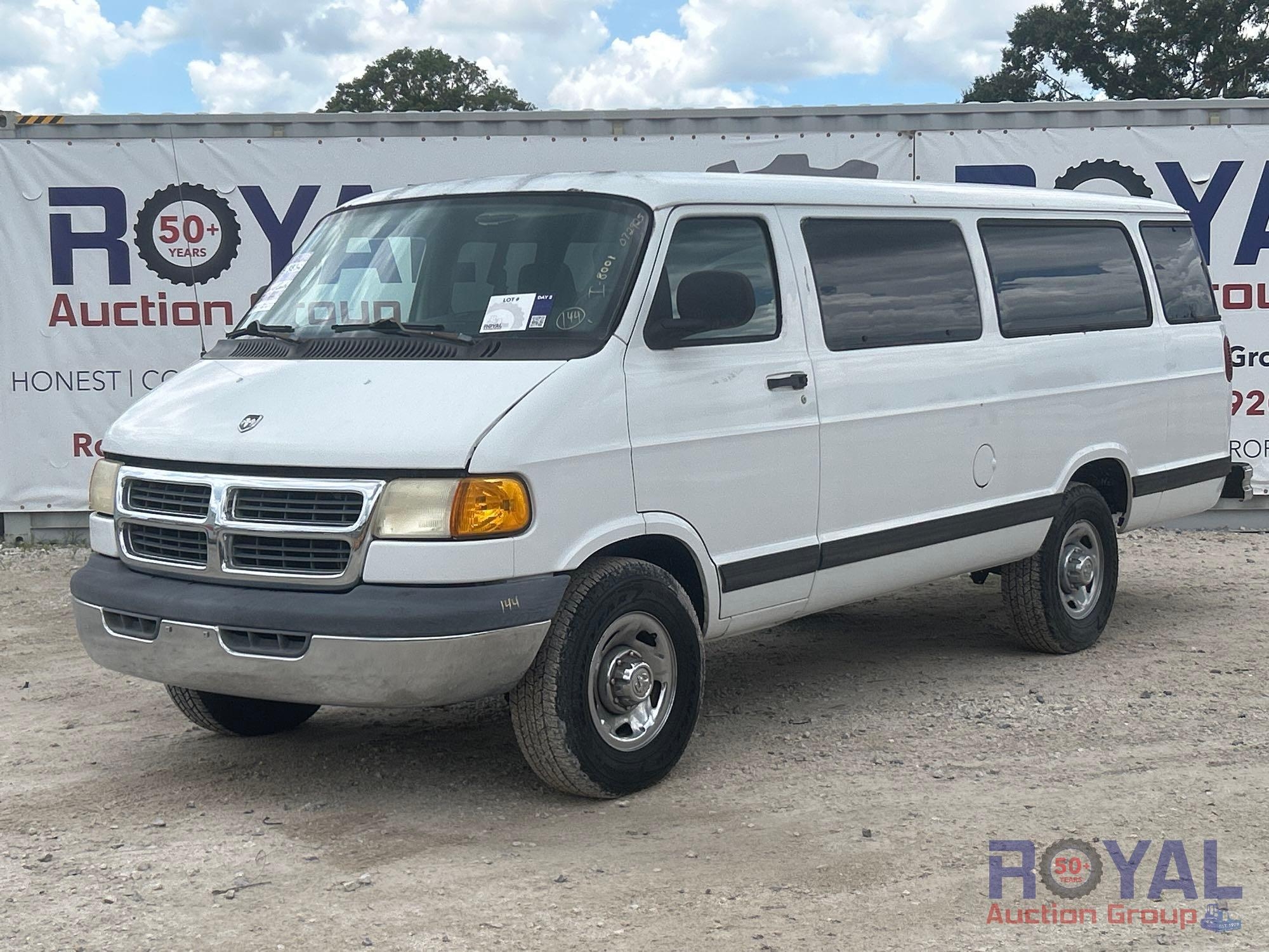 2001 Dodge Ram Wagon Passenger Van (A51692)