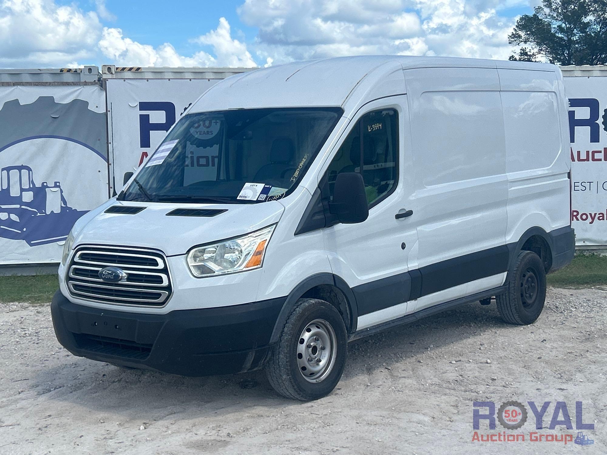2015 Ford Transit 250 Cargo Van (A51692)