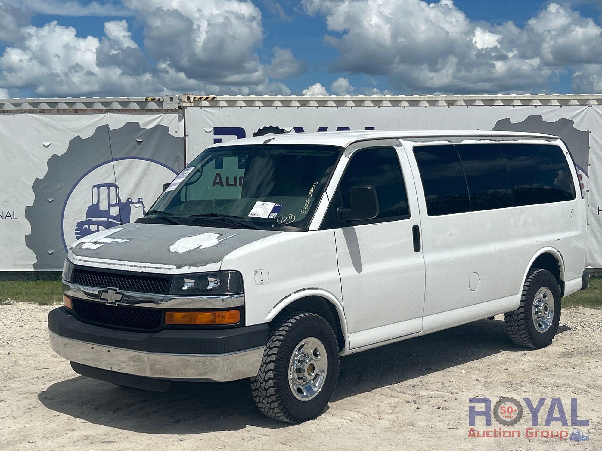 2008 Chevrolet Express Passenger Van (A51692)