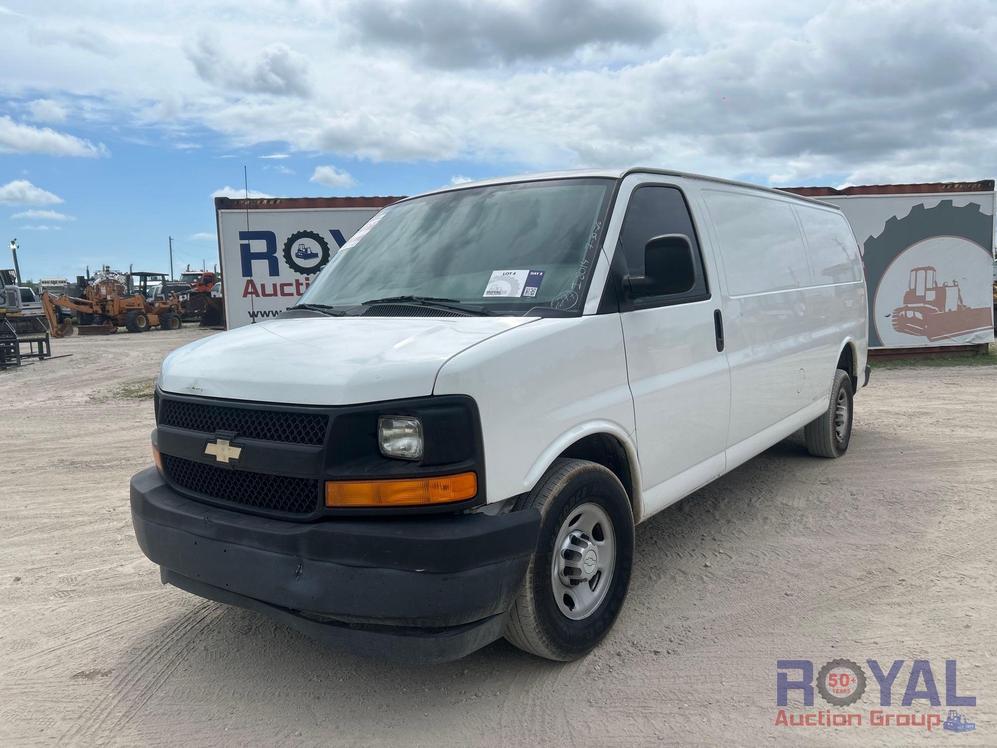 2017 Chevrolet Express 2500 Cargo Van (A53422)
